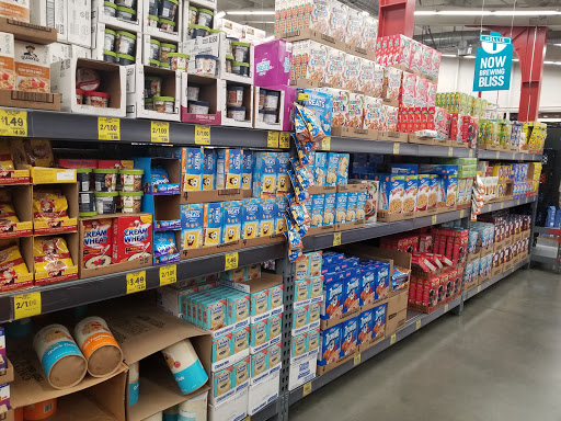 Grocery Store «Grocery Outlet Bargain Market», reviews and photos, 125 Hickey Blvd, South San Francisco, CA 94080, USA