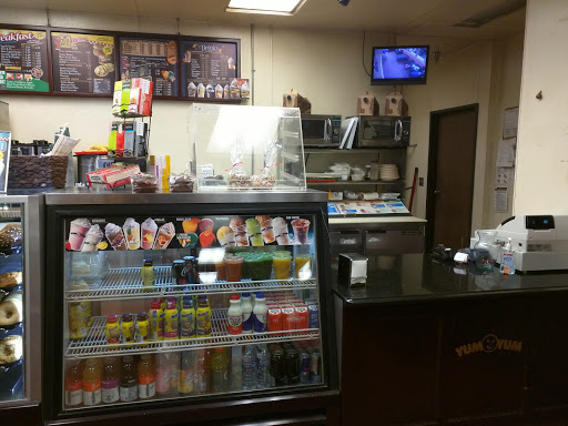 Donut Shop «Yum Yum Donuts», reviews and photos, 366 S Indian Hill Blvd, Claremont, CA 91711, USA