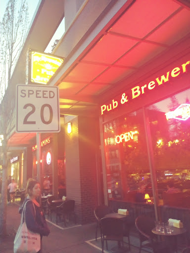 Brewery «McMenamins on Monroe», reviews and photos, 2001 NW Monroe Ave, Corvallis, OR 97330, USA