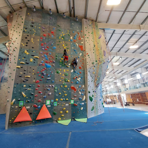 Rock Climbing Gym «Central Rock Gym», reviews and photos, 259 Eastern Blvd, Glastonbury, CT 06033, USA