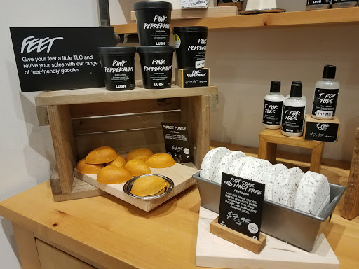 Cosmetics Store «Lush», reviews and photos, 1596 Willowbrook Dr, Houston, TX 77070, USA