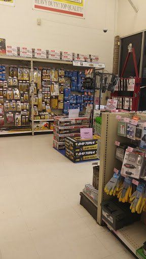 Hardware Store «Harbor Freight Tools», reviews and photos, 1704 E Belt Line Rd, Richardson, TX 75081, USA
