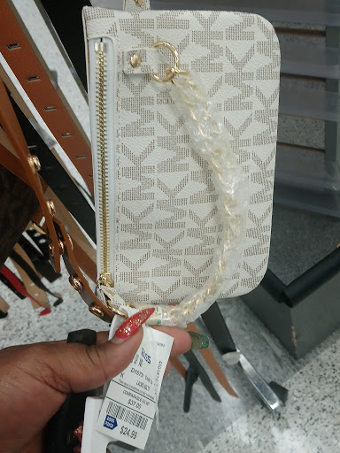 Clothing Store «Ross Dress for Less», reviews and photos, 1125 Woodruff Rd, Greenville, SC 29607, USA