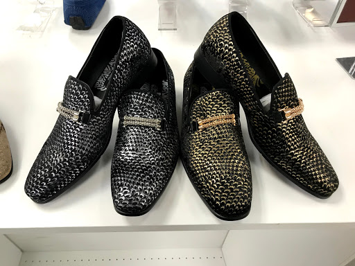 Discount Store «D&K Suit City», reviews and photos, 2975 Headland Dr SW, Atlanta, GA 30311, USA