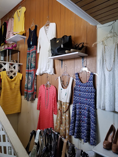 Consignment Shop «New To You Consignment Shop», reviews and photos, 6707 Massachusetts Ave, New Port Richey, FL 34653, USA