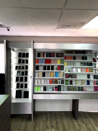 Cell Phone Store «My Broken Phone», reviews and photos, 2547 Countryside Blvd #2, Clearwater, FL 33761, USA