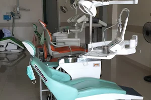 Roxas Dental Clinic Guiguinto image