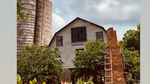 Chartreuse & co, 4007 Buckeystown Pike, Frederick, MD 21704, USA, 