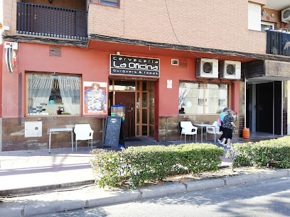 Cervecería La oficina El tío chef - Av. del Pilar, Número 36, 45500 Torrijos, Toledo, Spain