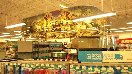 Pet Supply Store «Petco Animal Supplies», reviews and photos, 6425 Keizer Station Blvd, Keizer, OR 97303, USA