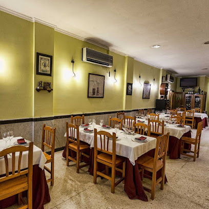 restaurante lopis - 14, Calle Sta. Angela de la Cruz, 4, 21700 La Palma del Condado, Huelva, Spain