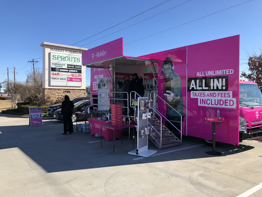 Cell Phone Store «T-Mobile», reviews and photos, 1757 E Hebron Pkwy, Carrollton, TX 75010, USA