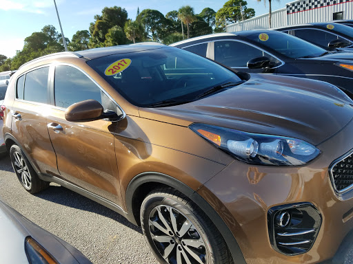 Car Dealer «Friendly Kia», reviews and photos, 5819 US-19, New Port Richey, FL 34652, USA