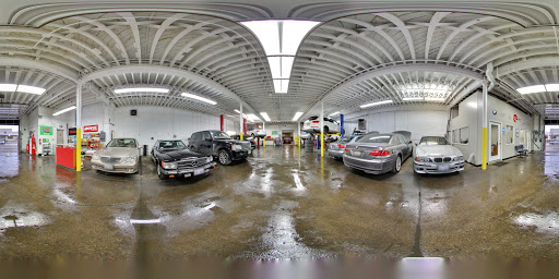 Auto Repair Shop «Spotlight Automotive», reviews and photos, 1474 W Hubbard St, Chicago, IL 60642, USA