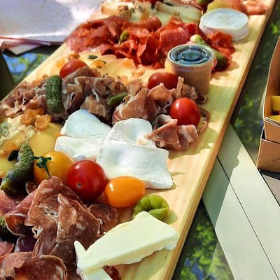 Fée du lard (food truck) à Lugon-et-l'Île-du-Carnay