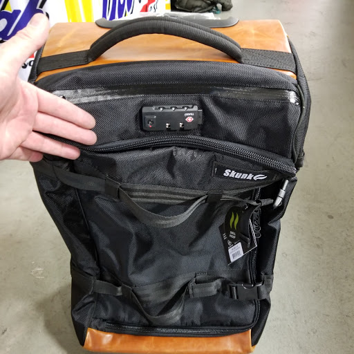 Tobacco Shop «Collective Glass Smoke Shop», reviews and photos, 3616 McRae Blvd #2, El Paso, TX 79925, USA