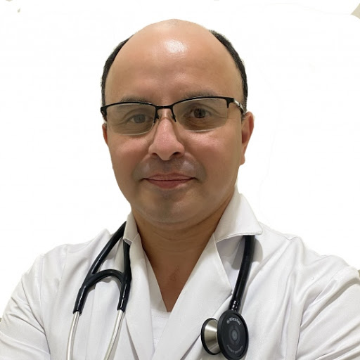 Dr. Juan Antonio Urquiaga Calderón, Cardiólogo