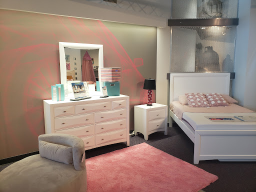 Furniture Store «Rooms To Go Furniture Store - Daytona Beach», reviews and photos, 2375 W International Speedway Blvd, Daytona Beach, FL 32114, USA