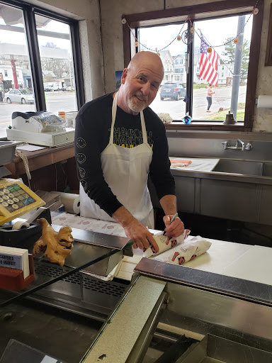 Seafood Market «Mike Carver Fresh Seafood Market», reviews and photos, 10 Station St, Middleborough, MA 02346, USA