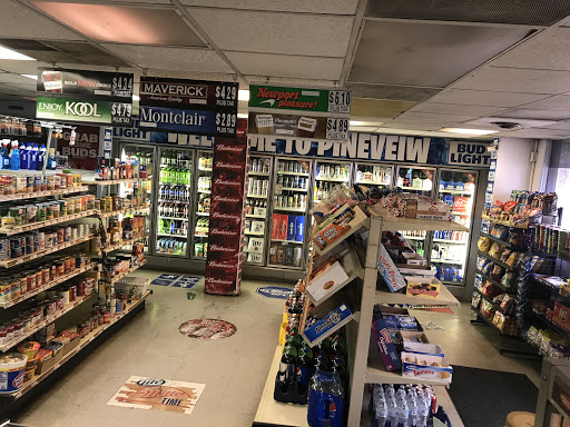 Grocery Store «Pineview Grocery & Deli», reviews and photos, 23196 Richmond Turnpike, Ruther Glen, VA 22546, USA