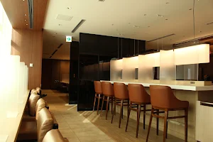 JAL Sakura Lounge, Naha Airport image