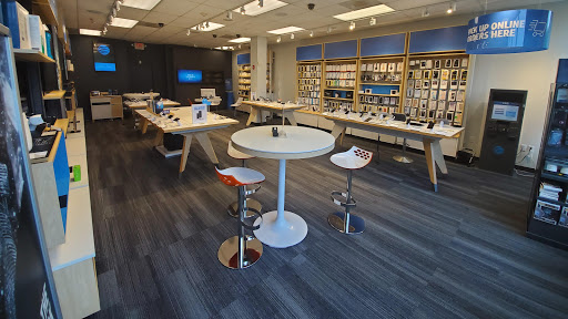 Cell Phone Store «AT&T», reviews and photos, 704 Bridgeport Ave, Shelton, CT 06484, USA