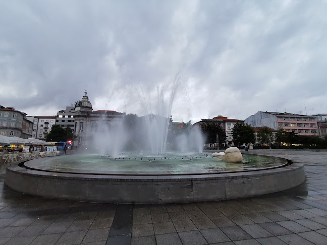 Avaliações doChafariz da Praça da República em Braga - Agência de viagens