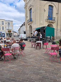 Atmosphère du Café Le Carillon à Le Quesnoy - n°1
