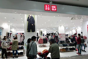 UNIQLO image