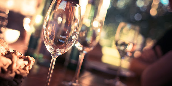 Taj Mahal Restaurant and Lounge