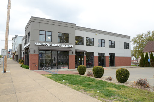Bicycle Store «Madison & Davis Bicycle Shop», reviews and photos, 912 S 8th St, Quincy, IL 62301, USA