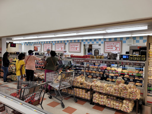 Grocery Store «Market Basket», reviews and photos, 400 Somerville Ave, Somerville, MA 02143, USA