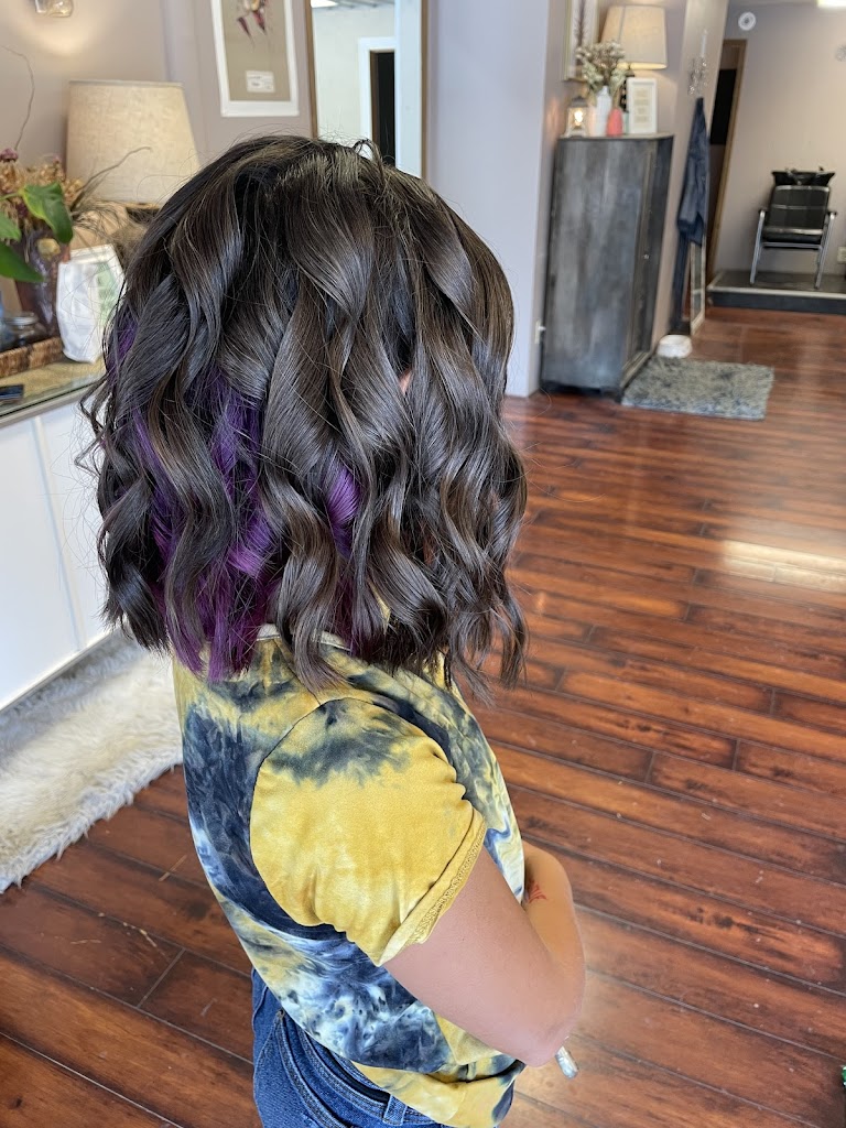 Versatile Salon and Spa 66517