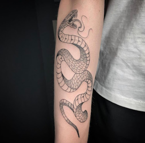 KARA TATTOO FAMILY - Tattoostudio