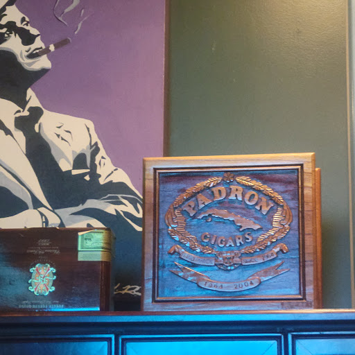 Tobacco Shop «Tobacco Shop LLC», reviews and photos, 89 Pratt St, Hartford, CT 06103, USA