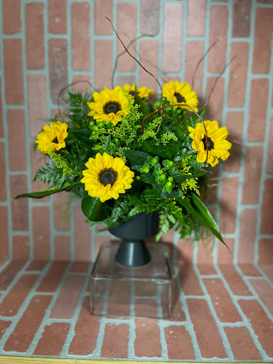 Florist «Stunning Arrangements», reviews and photos, 177 Main St, Little Ferry, NJ 07643, USA