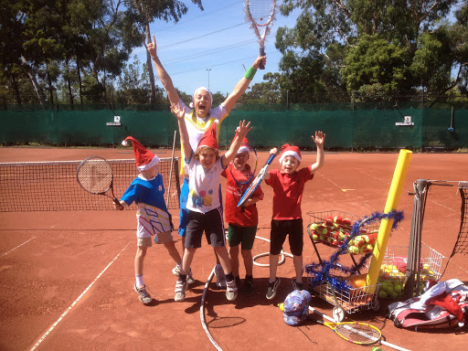 FUTURES TENNIS ACADEMY