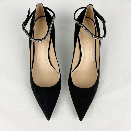 Consignment Shop «Sell Your Sole Consignment Boutique», reviews and photos, 2121 1st Ave Suite 101, Seattle, WA 98121, USA