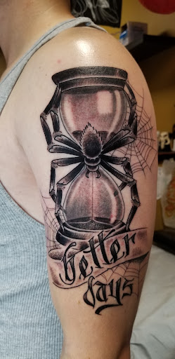 Tattoo Shop «Broken Lantern Tattoo», reviews and photos, 1931 Belgrade Ave, Charleston, SC 29407, USA