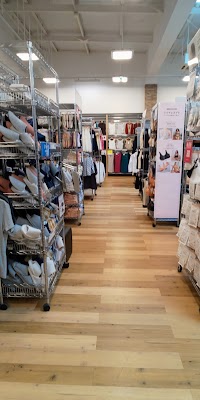 ユニクロ 小林店