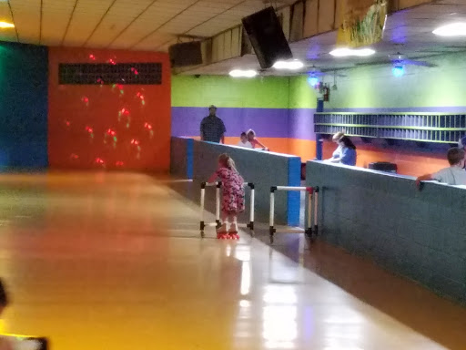 Roller Skating Rink «Northland Rolladium Skate Center», reviews and photos, 1020 Kent St, Liberty, MO 64068, USA