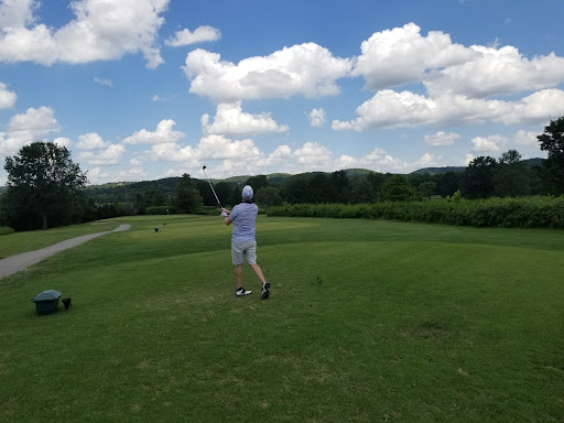 Golf Club «Crescent Farms Golf Club», reviews and photos, 745 Lewis Rd, Crescent, MO 63025, USA