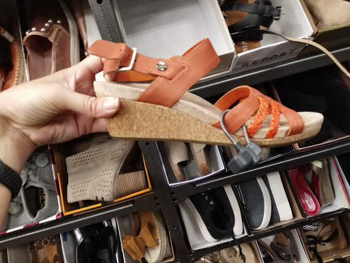 Department Store «Nordstrom Rack The Gallery At Westbury Plaza», reviews and photos, 1040 Old Country Rd, Garden City, NY 11530, USA