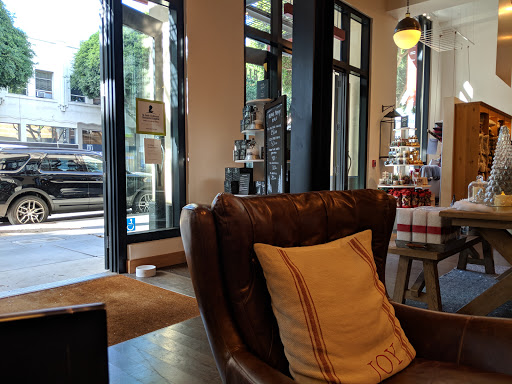 Furniture Store «Pottery Barn», reviews and photos, 1415 4th St, Santa Monica, CA 90401, USA