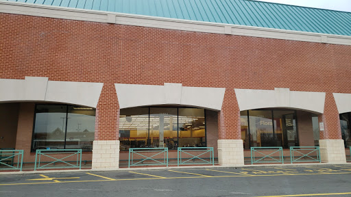 Grocery Store «Shoppers», reviews and photos, 10864 Sudley Manor Dr, Manassas, VA 20109, USA