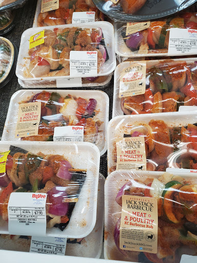 Supermarket «Hy-Vee», reviews and photos, 207 NE Englewood Rd, Kansas City, MO 64118, USA