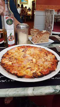 Pizza du Restaurant italien Bistro VENITIEN à Clermont-Ferrand - n°8