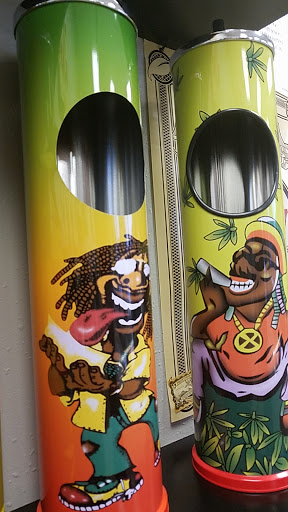 Vaporizer Store «Lil Buddha Vapor & Smoke Shop», reviews and photos, 6916 Big Bend Rd, Gibsonton, FL 33534, USA