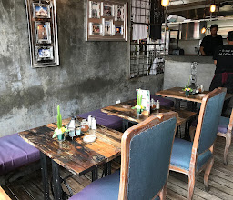 The Dusty Cafe photo