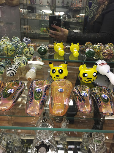 Tobacco Shop «South Side Smoke Shop Stop No.2», reviews and photos, 3333 S Halsted St, Chicago, IL 60608, USA